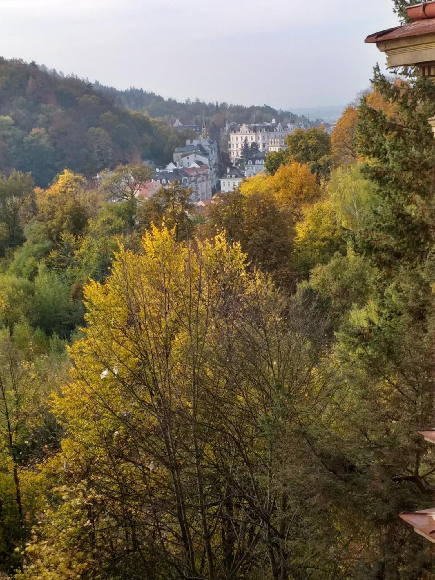 Ap 5 Alice Near Springs - 4 Rooms Karlsbad Buitenkant foto